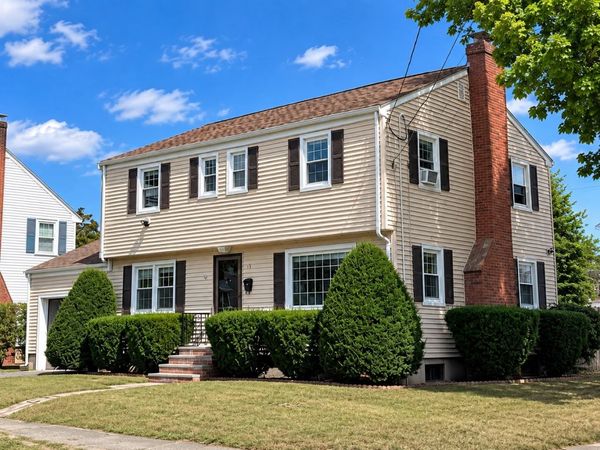 15 Puritan Rd, Beverly, MA 01915