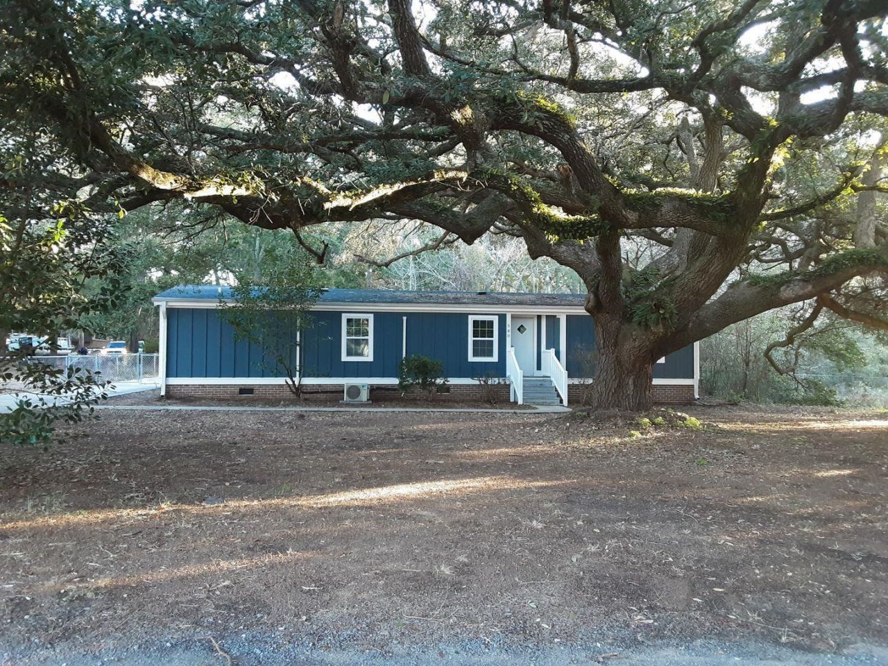 580 Satellite Ave. Photo 6