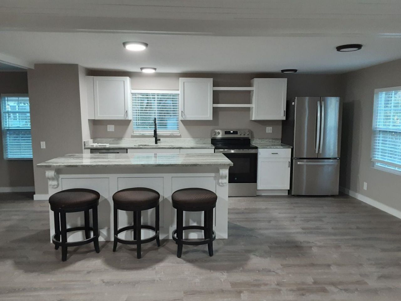 580 Satellite Ave. Photo 7