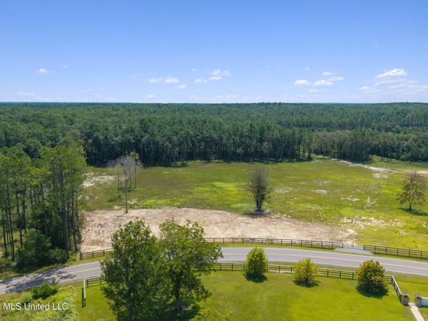 16701 Larue Road, Vancleave, MS 39565
