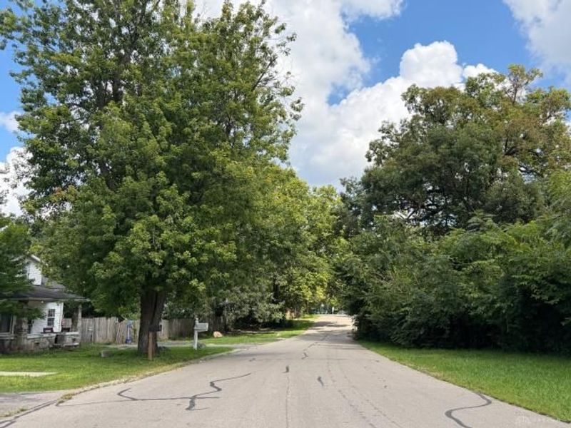 429 Rohrer Boulevard, Dayton, OH 45404 Photo 5