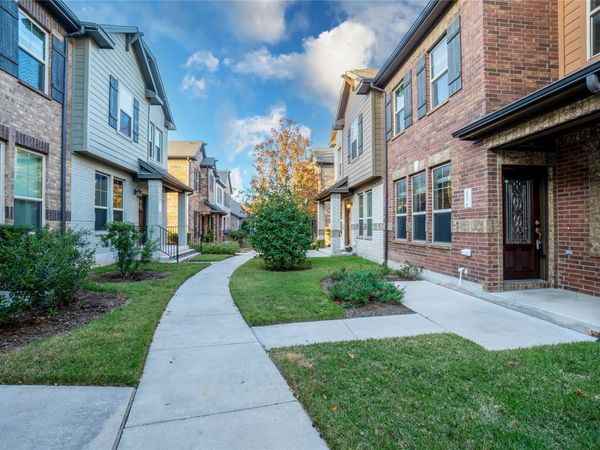 7220 Wyoming Springs DR, Unit 203, Round Rock, TX 78681
