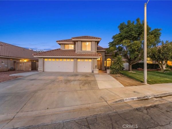 38706 La Mancha Court, Palmdale, CA 93550
