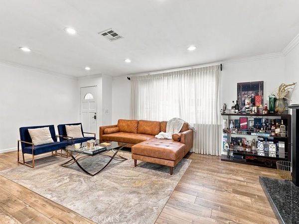 13067 Azores, Los Angeles, CA 91342