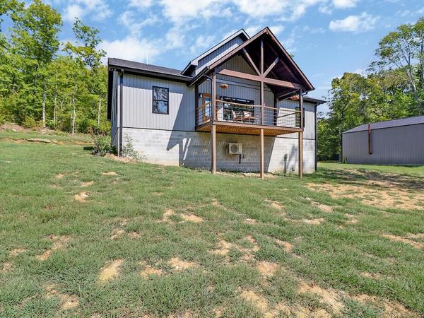 715 Crab Mountain Rd, Jamestown, TN 38556