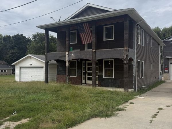 24778 Valley Drive , Bettendorf, IA 52722