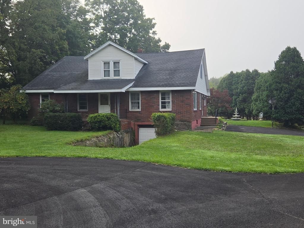 2115 W MAIN STREET, STROUDSBURG, PA 18360