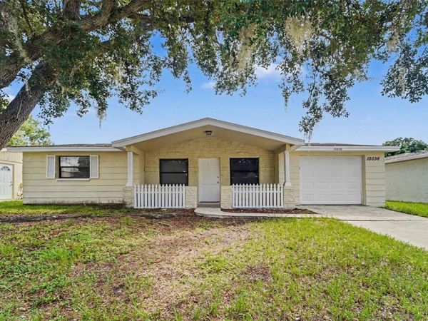 10036 GLEN MOOR LANE , PORT RICHEY, FL 34668