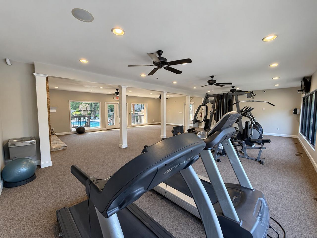 307 Menlo Drive Photo 11
