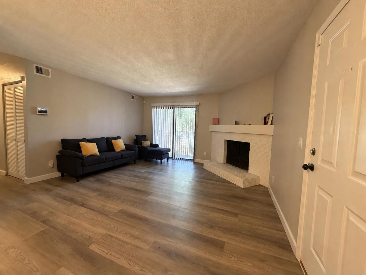 307 Menlo Drive Photo 2
