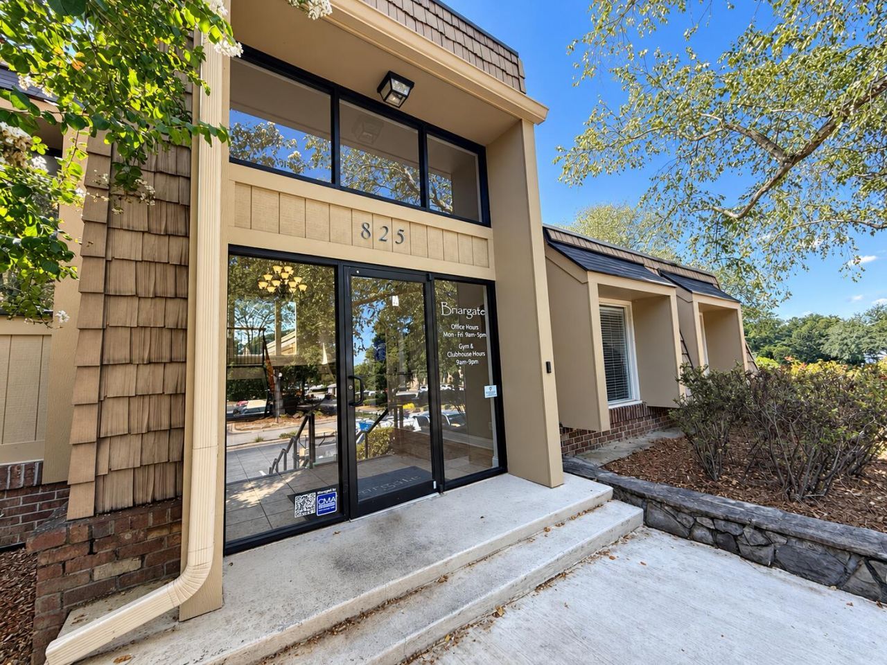 307 Menlo Drive Photo 8