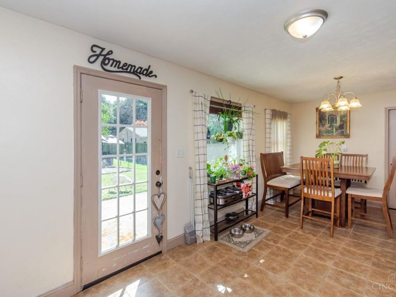 446 Woodside Drive, Twin Township, OH 45381 Photo 12