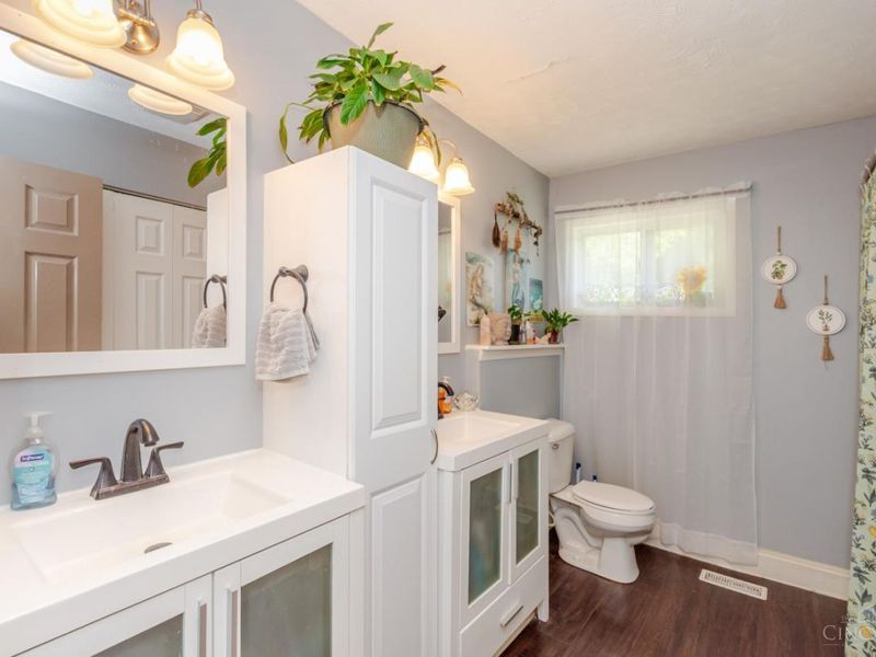 446 Woodside Drive, Twin Township, OH 45381 Photo 16