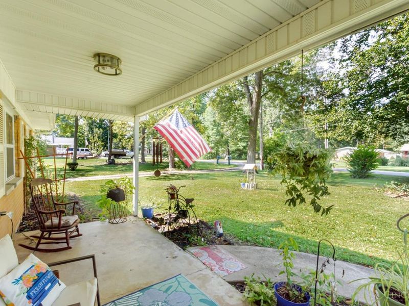 446 Woodside Drive, Twin Township, OH 45381 Photo 2