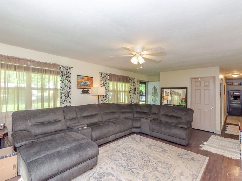 446 Woodside Drive, Twin Township, OH 45381 Photo 6