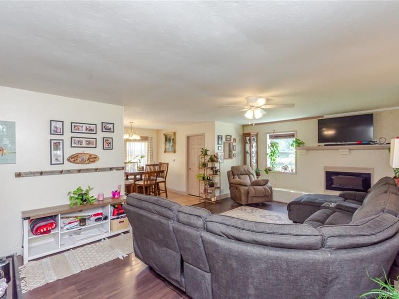 446 Woodside Drive, West Alexandria, OH 45381 Photo 4