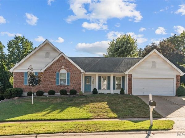 16500 Thunderhead Canyon Court, Ballwin, MO 63011