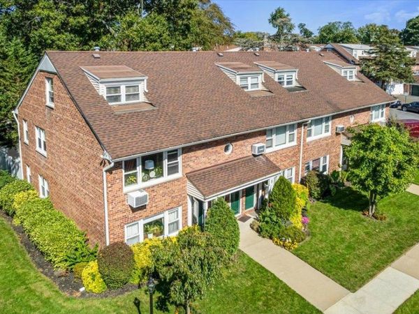 1600 Grand Avenue, Unit M1, Baldwin, NY 11510