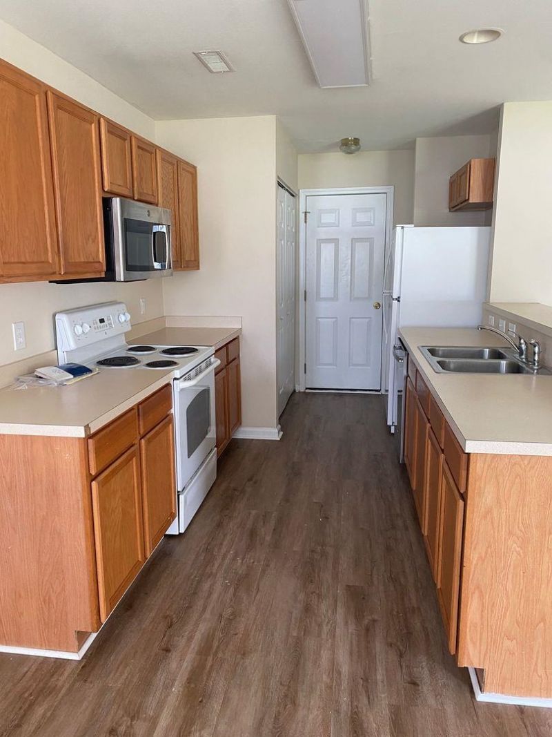 2525 Whetstone Ln. Photo 8