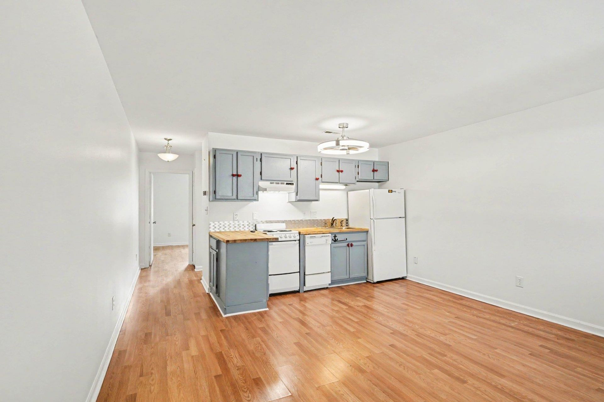 603 Wagon Wheel Rd. Photo 8