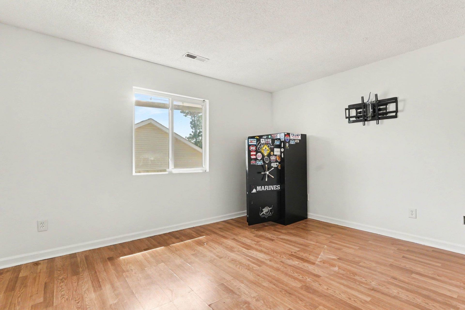 603 Wagon Wheel Rd. Photo 9
