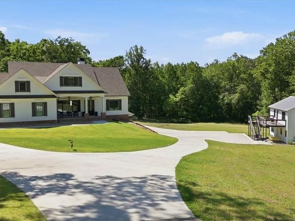 395 Heard Road , Canton, GA 30114