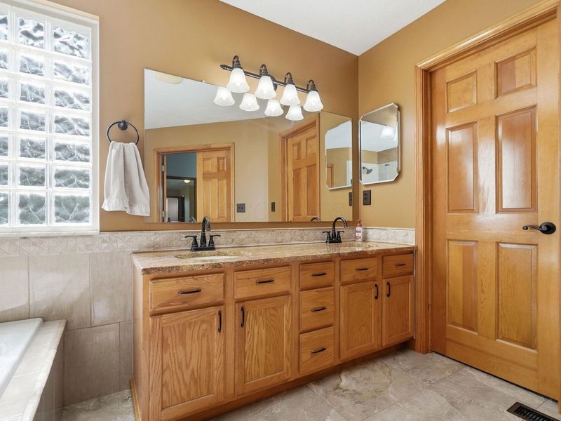 2315 Bold Venture Drive, Lewis Center, OH 43035 Photo 32