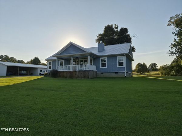 372 County Road 105, Athens, TN 37303