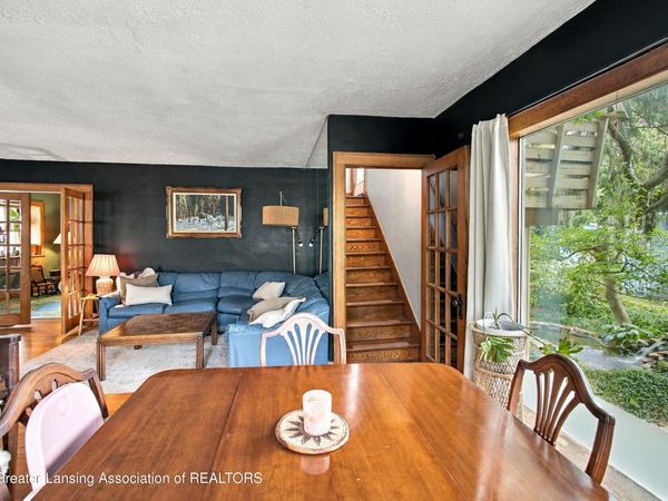 128 N Magnolia Avenue, Lansing, MI 48912