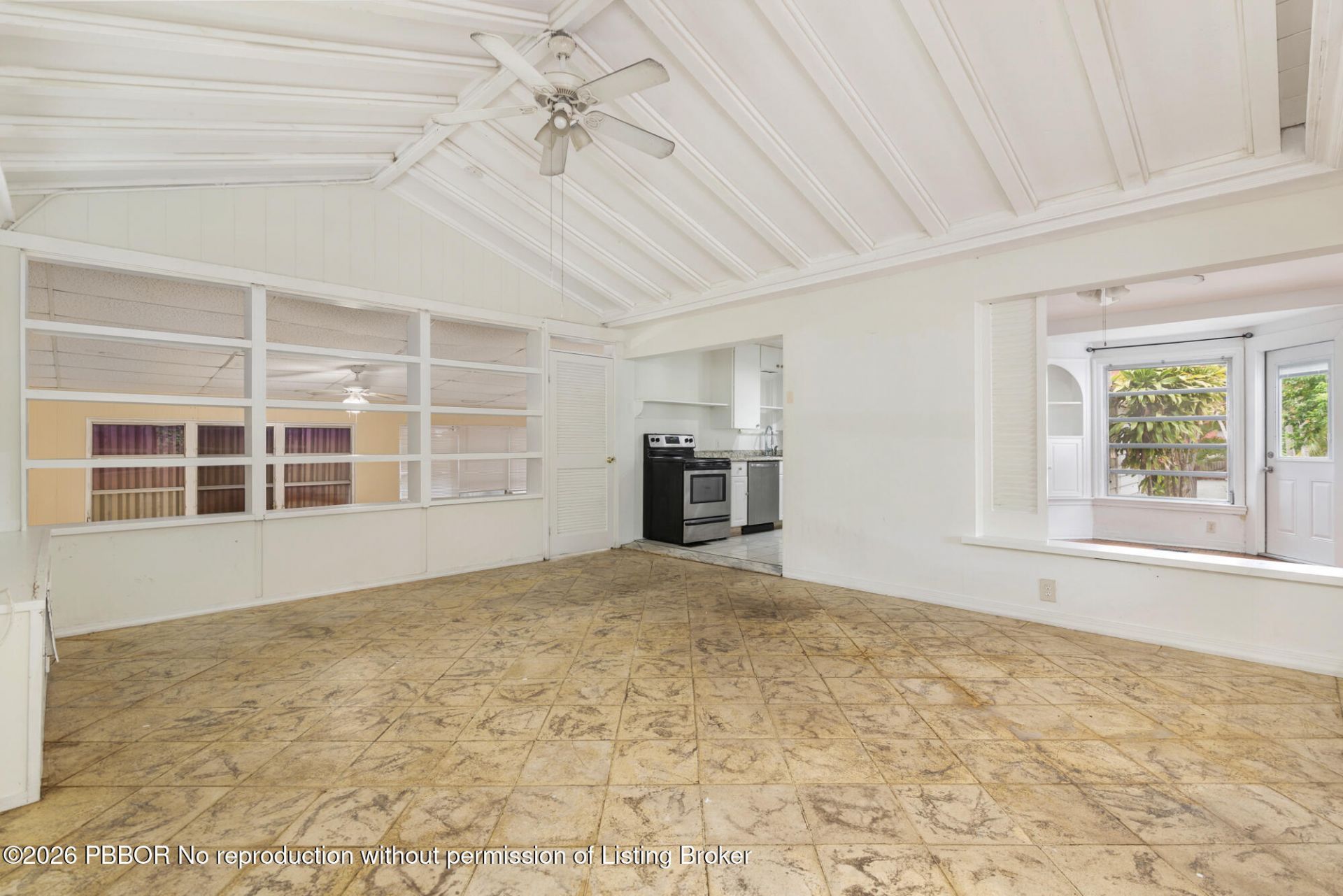 324 Albemarle Road, West Palm Beach, FL 33405 Photo