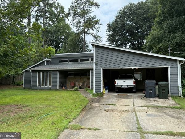 71 Holt Road NE, Marietta, GA 30068