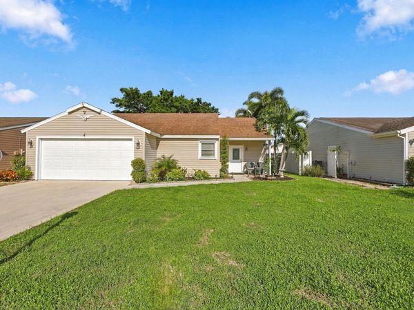 5215 W Canal Circle, Lake Worth, FL 33467