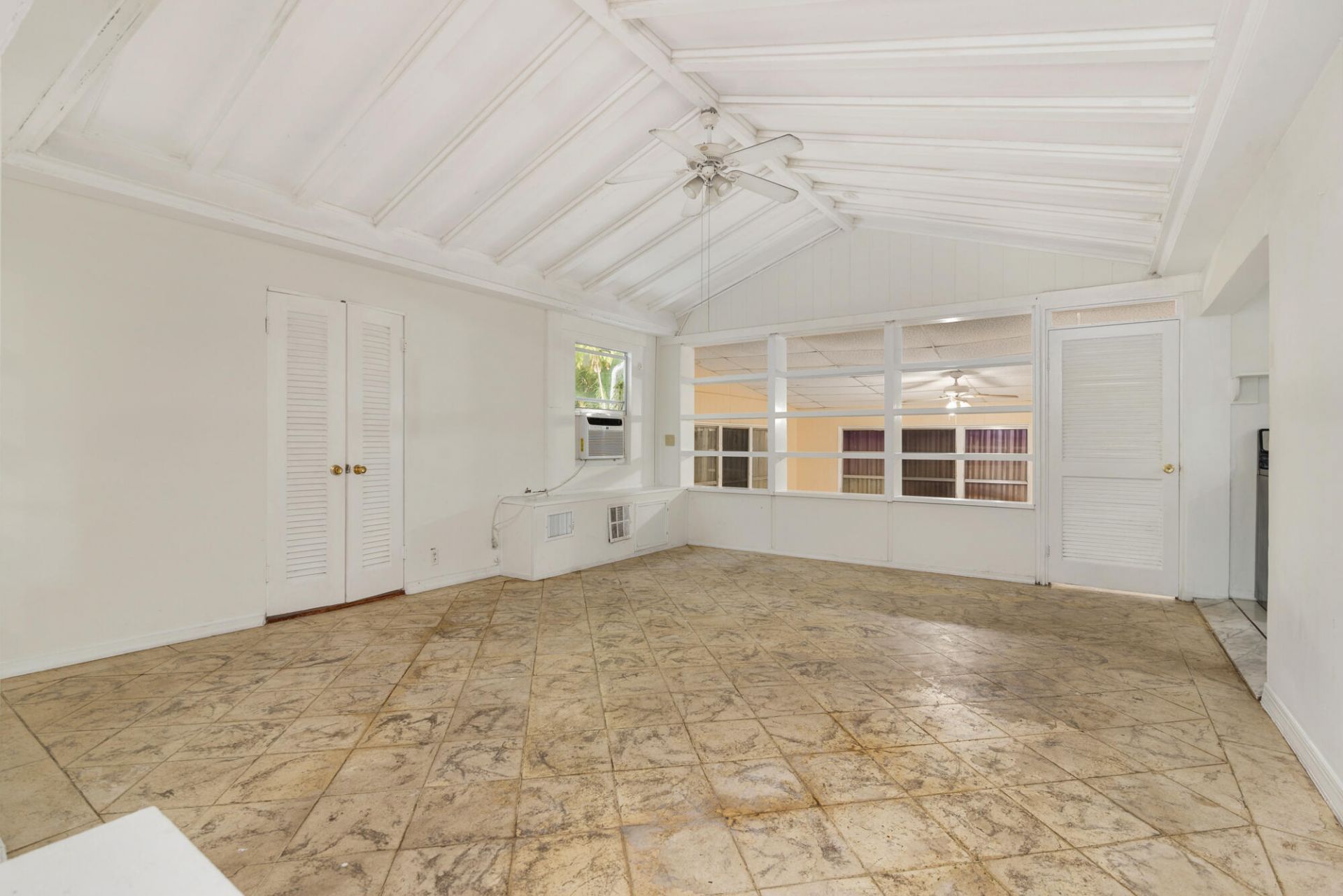324 Albemarle Road, West Palm Beach, FL 33405 Photo