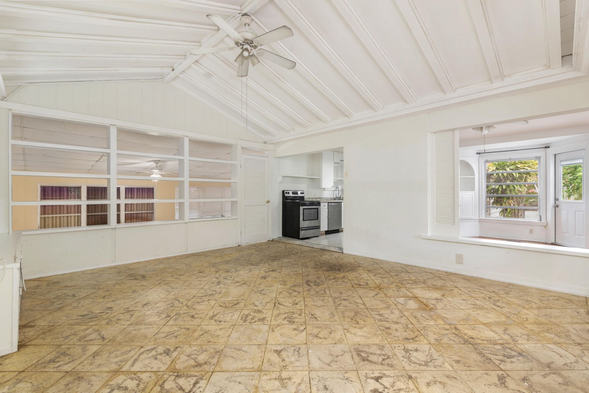 324 Albemarle Road, West Palm Beach, FL 33405 Photo