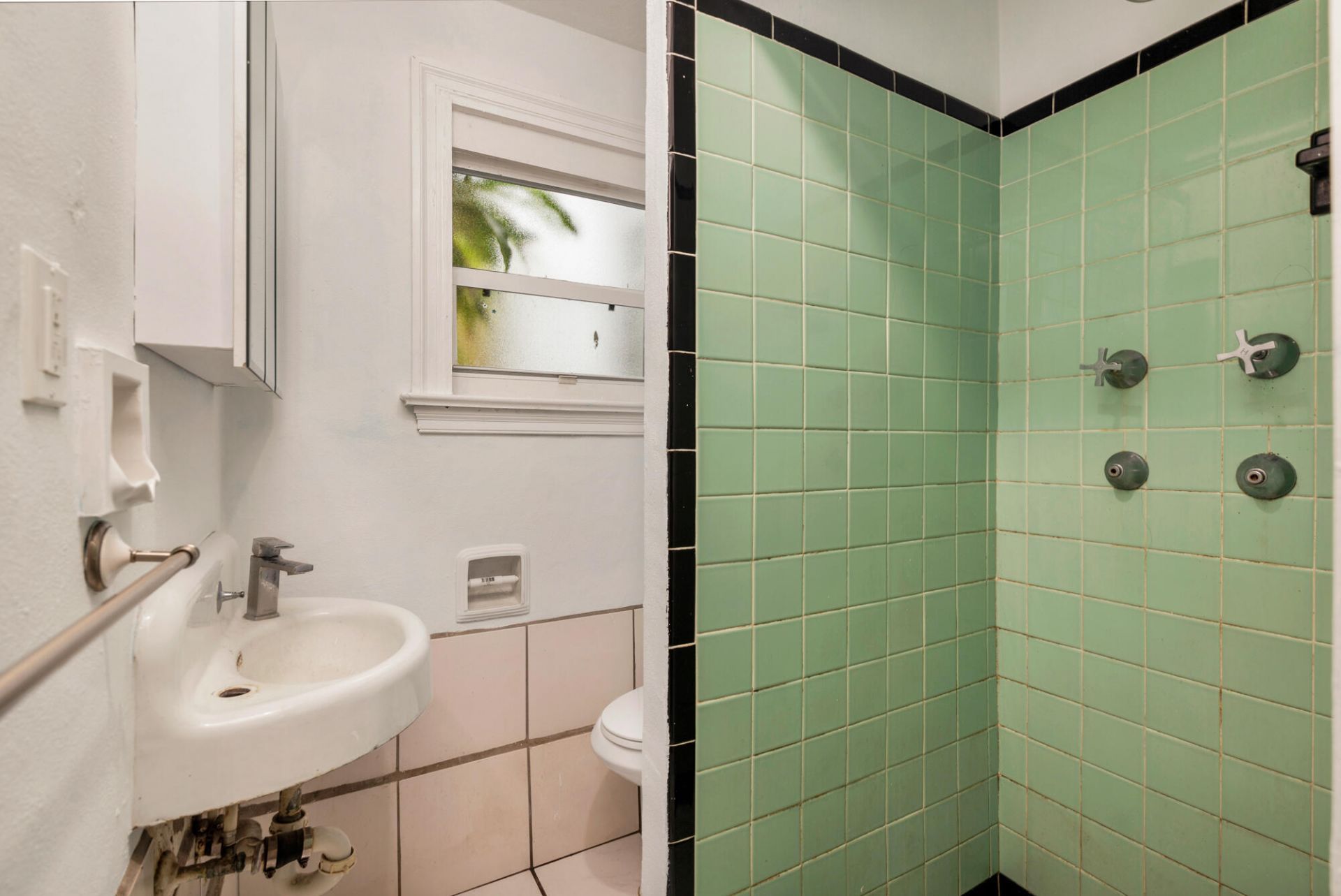 324 Albemarle Road, West Palm Beach, FL 33405 Photo
