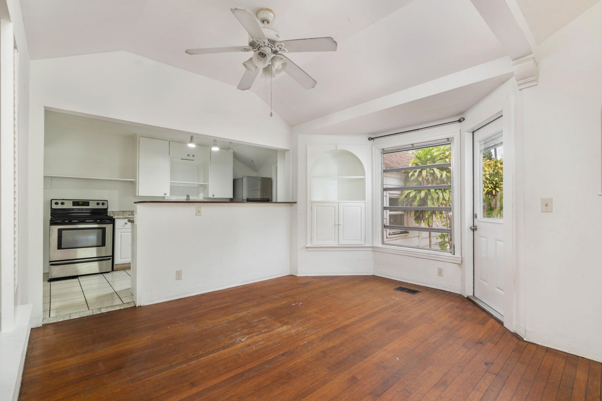 324 Albemarle Road, West Palm Beach, FL 33405 Photo