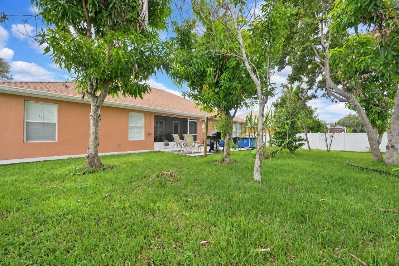 1392 SE Odonnell Lane, Port Saint Lucie, FL 34983 Photo