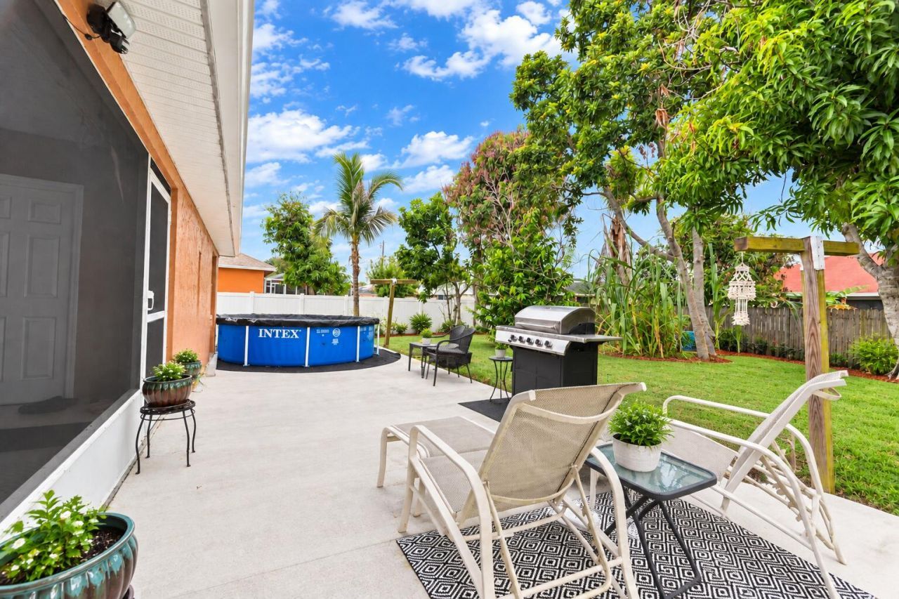 1392 SE Odonnell Lane, Port Saint Lucie, FL 34983 Photo