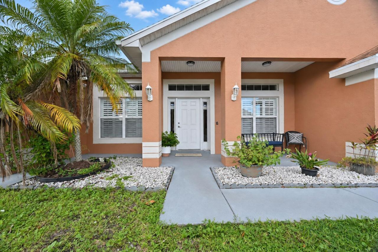 1392 SE Odonnell Lane, Port Saint Lucie, FL 34983 Photo