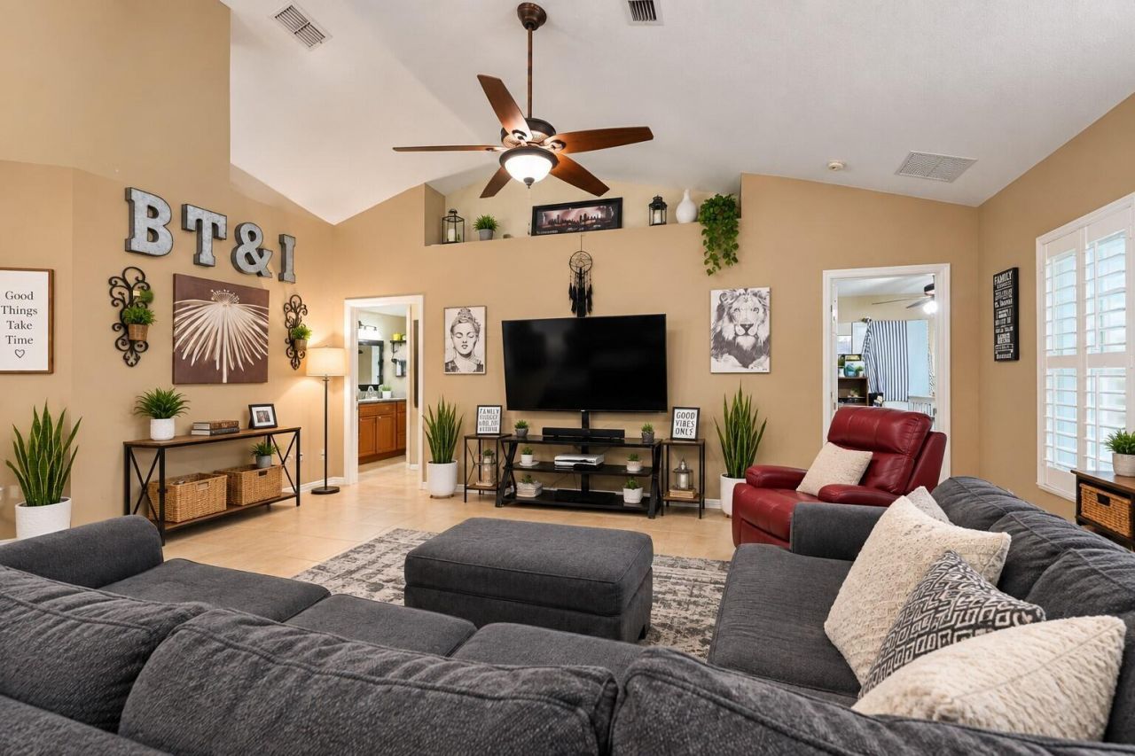 1392 SE Odonnell Lane, Port Saint Lucie, FL 34983 Photo