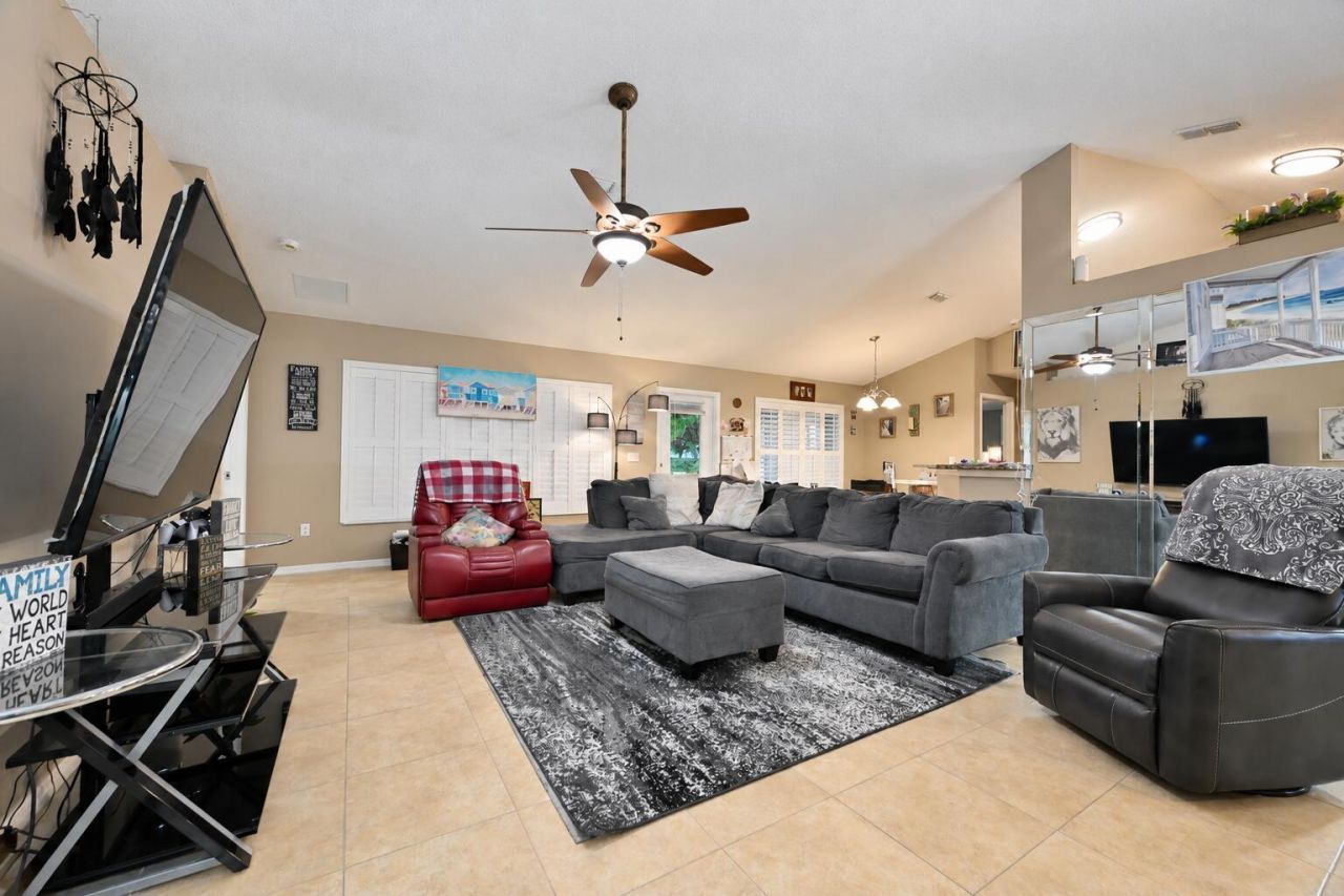 1392 SE Odonnell Lane, Port Saint Lucie, FL 34983 Photo