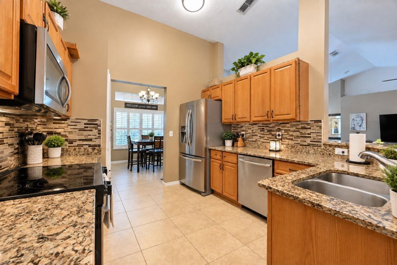 1392 SE Odonnell Lane, Port Saint Lucie, FL 34983 Photo