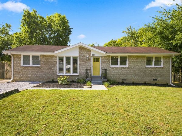 217 Oak Dr , Franklin, TN 37064