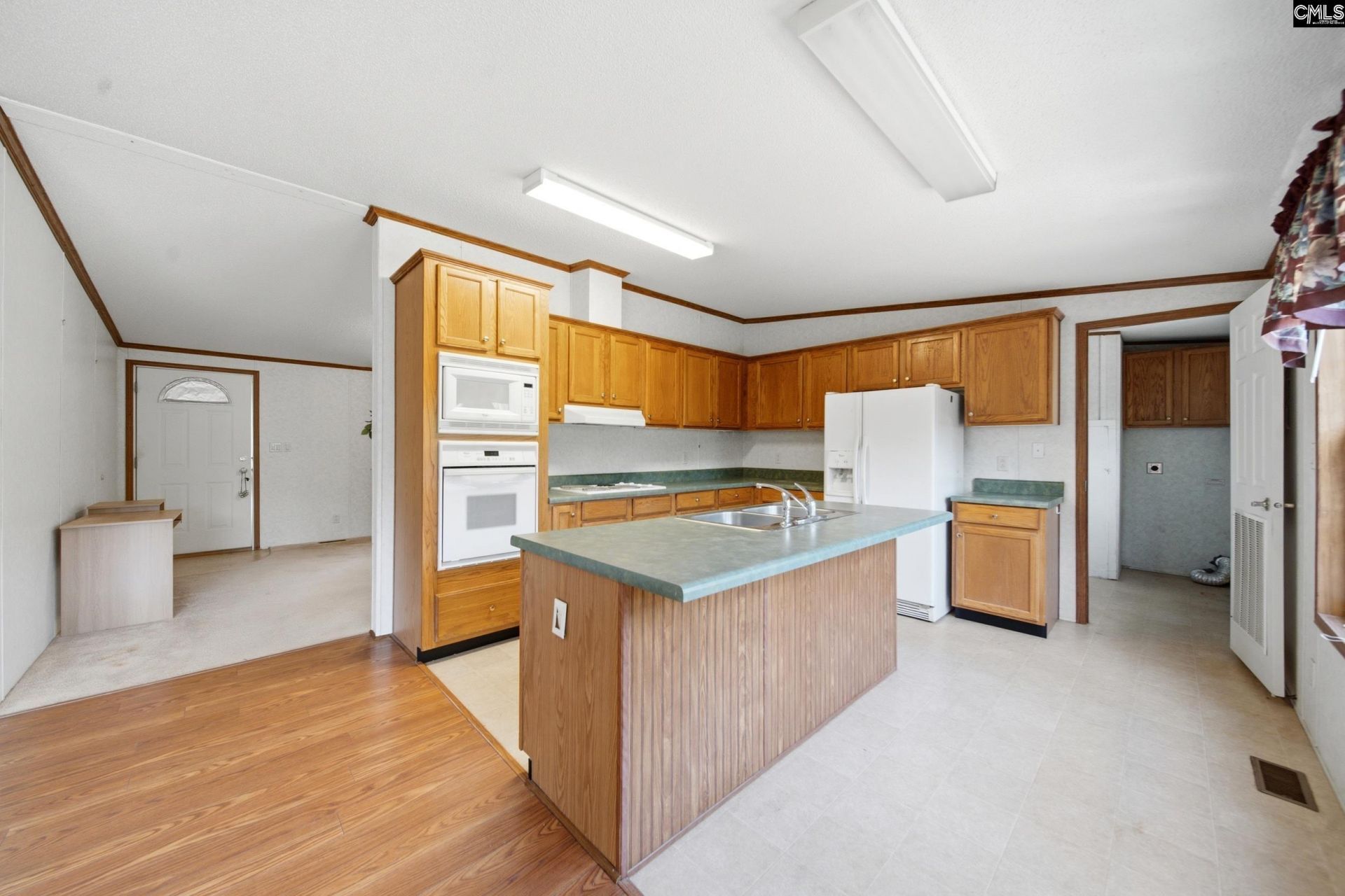 258 Rimrock Road  Photo 8