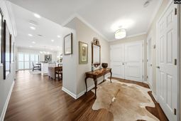 1829 Senate Street  photo 4
