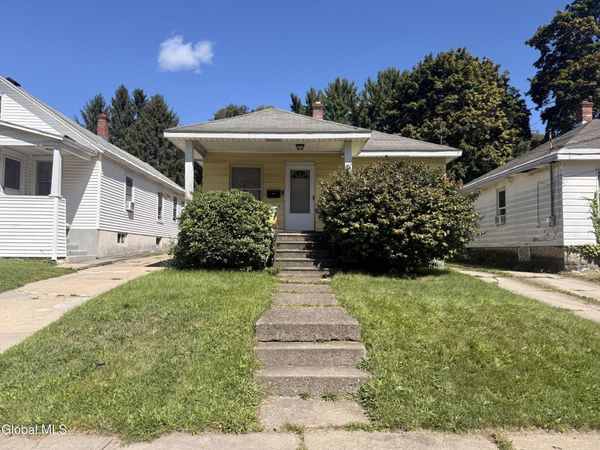 1017 Raymond Street, Schenectady, NY 12308