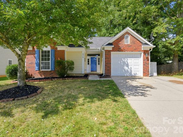9210 Rotherham Lane, Charlotte, NC 28216
