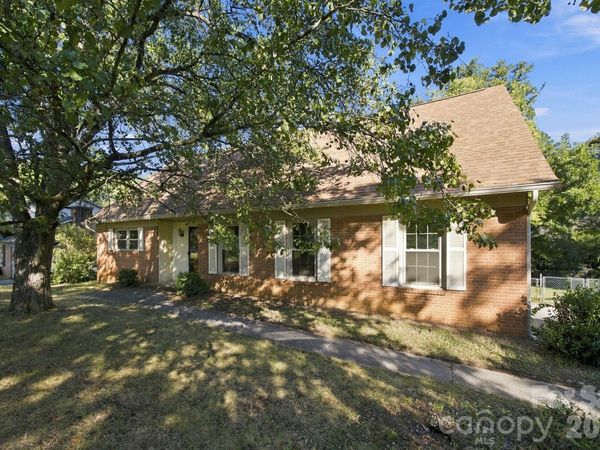 7416 Folger Drive, Charlotte, NC 28226