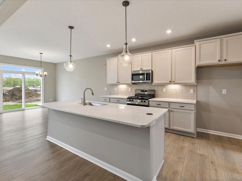 6513 River Birch Street, Tipp City, OH 45371 Photo 2