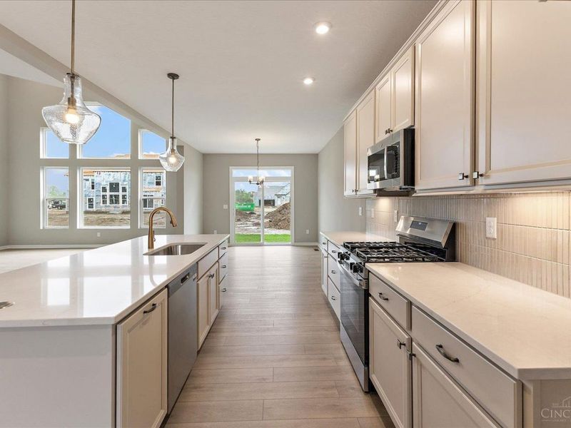 6513 River Birch Street, Tipp City, OH 45371 Photo 4